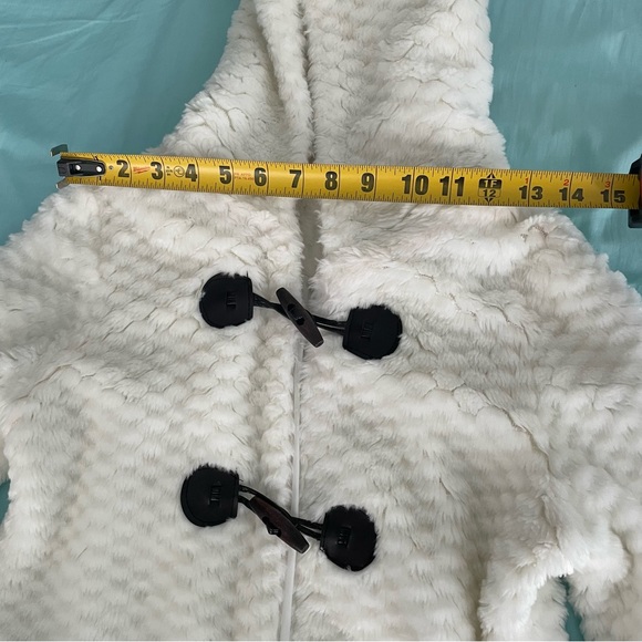 Fur coat with hood - Picture 8 of 11